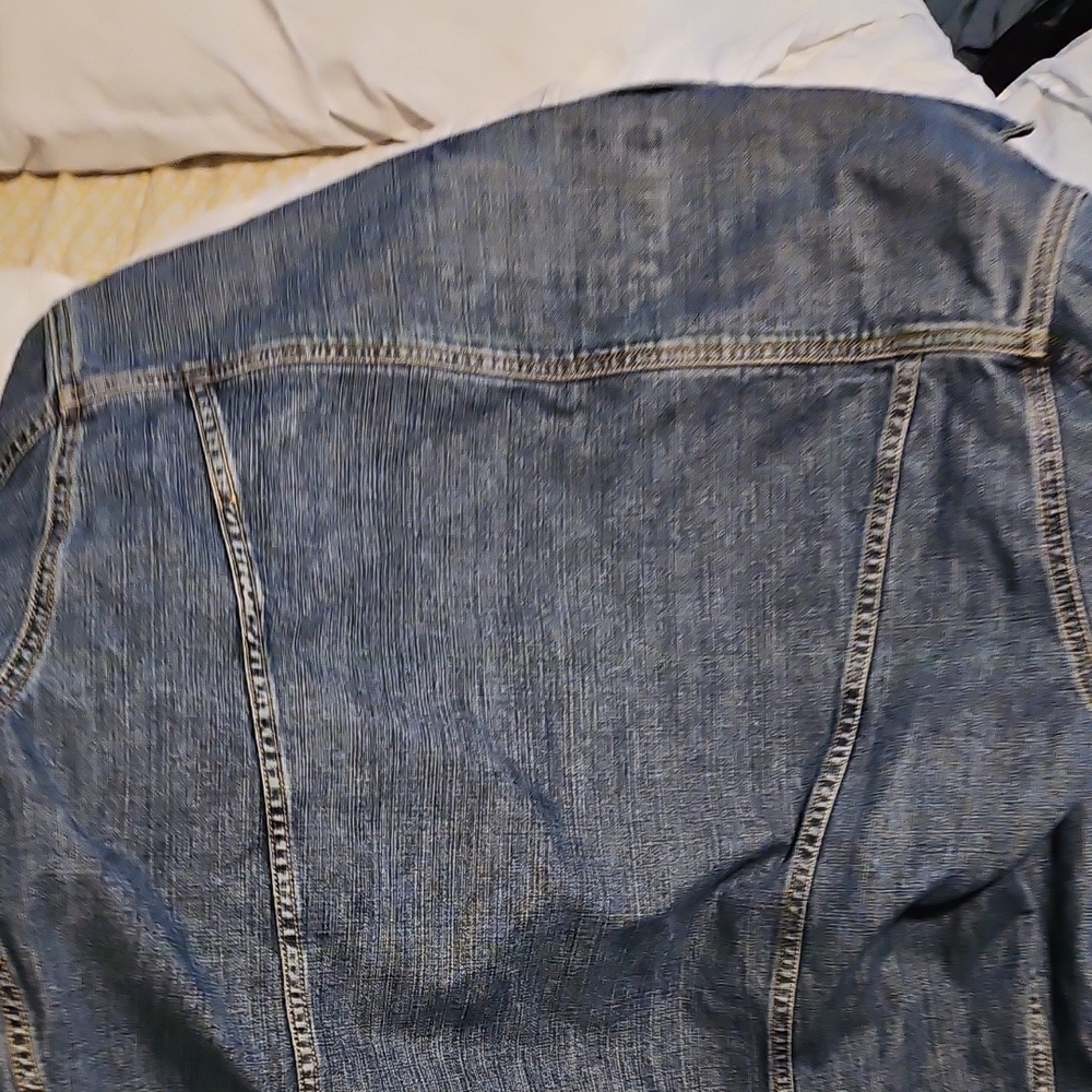 Facconable Denim Jacket - Picture 6 of 7